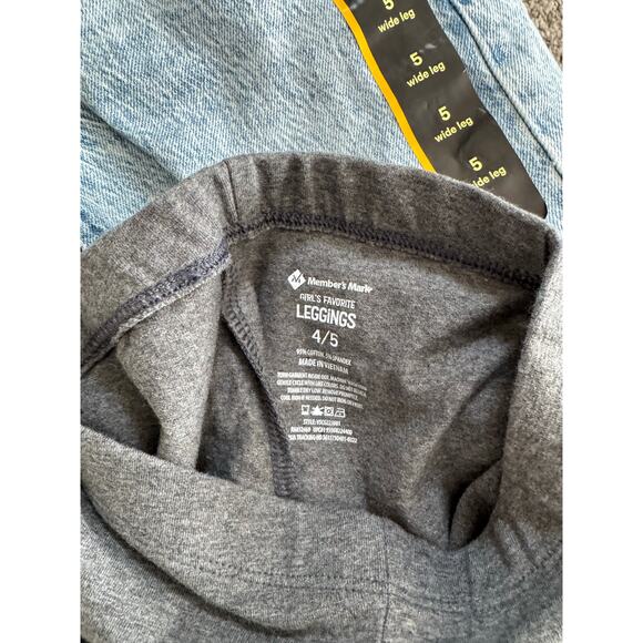 Girls 4/5 Bundle.  Jeans, leggings, top and mini squishmallow - Picture 4 of 7